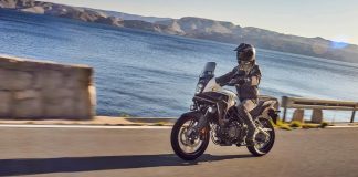 Honda NX500: la moto trail ideal para el día a día y las escapadas de fin de semana Honda NX 500